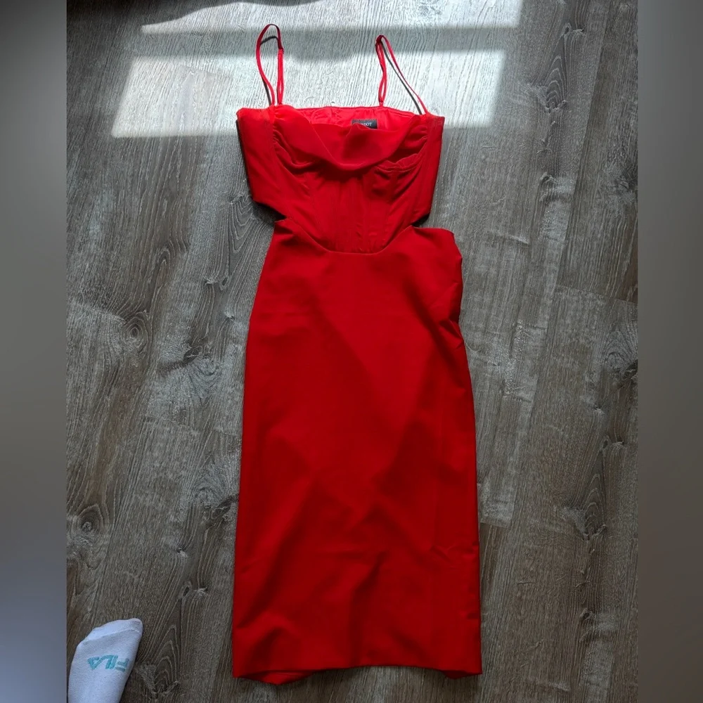 Bardot Martini Midi Dress in Fire Red Sweetheart Bodice - Picture 5 of 5